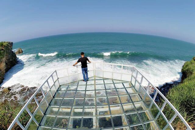 Keren, 4 Jembatan Kaca Ini Ada Di Indonesia